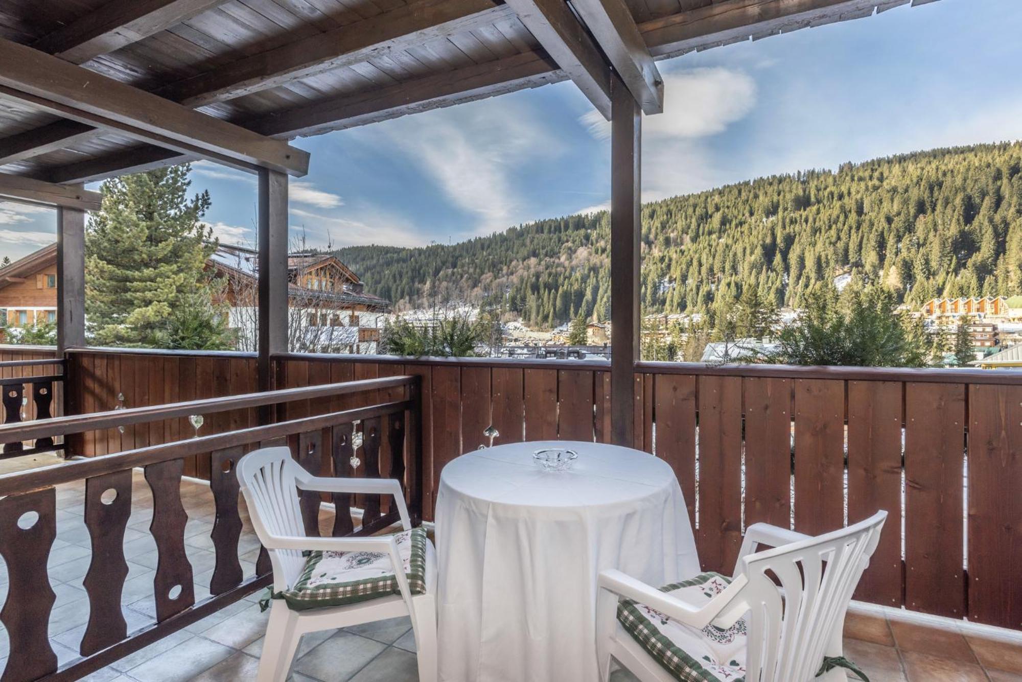Hotel Garni Norma Madonna di Campiglio Ngoại thất bức ảnh